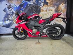 2017 Honda CBR1000RR (FIREBLADE) SP ABS RED