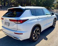 2021 Mitsubishi Outlander Exceed