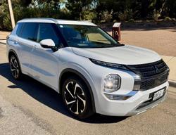 2021 Mitsubishi Outlander Exceed