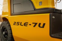 2026 Hyundai 25Le7u Yellow