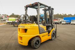2026 Hyundai 25Le7u Yellow