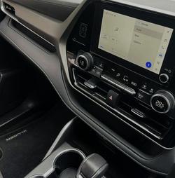 2024 Toyota Kluger GX