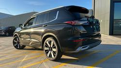 2026 Mitsubishi Outlander Exceed ZM MY25 AWD Black Diamond