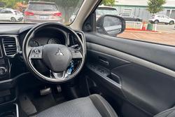 2017 Mitsubishi Outlander LS