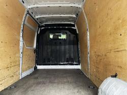 2022 Renault Master Pro 110kW