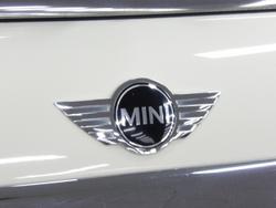 2009 MINI Hatch Cooper