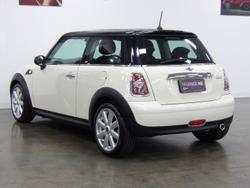 2009 MINI Hatch Cooper