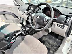 2012 Mitsubishi Triton GLX MN MY12 4X4 Dual Range White