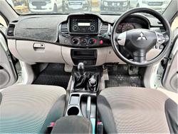 2012 Mitsubishi Triton GLX MN MY12 4X4 Dual Range White