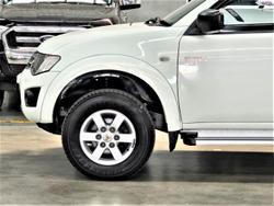 2012 Mitsubishi Triton GLX MN MY12 4X4 Dual Range White