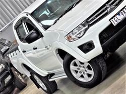2012 Mitsubishi Triton GLX MN MY12 4X4 Dual Range White