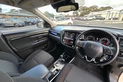 2019 Mitsubishi Outlander ES