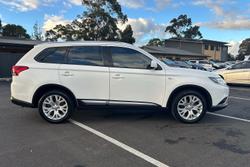 2019 Mitsubishi Outlander ES