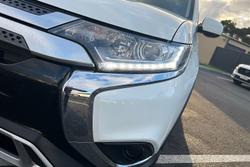 2019 Mitsubishi Outlander ES