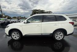 2019 Mitsubishi Outlander ES