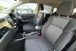 2019 Mitsubishi Outlander ES