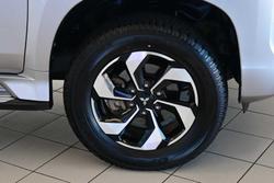 2025 Mitsubishi Pajero Sport GLS