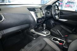 2021 Nissan Navara SL