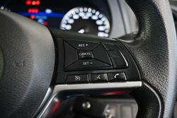 2021 Nissan Navara SL