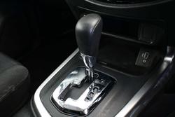 2021 Nissan Navara SL