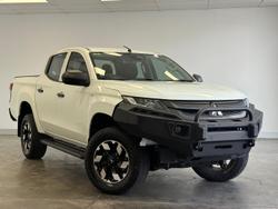 2019 Mitsubishi Triton GLX ADAS