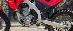 2025 Honda CRF250R RED