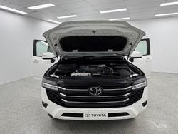 2024 Toyota Landcruiser GXL FJA300R 4X4 Dual Range Glacier White