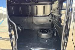 2018 Renault Trafic Formula Edition X82