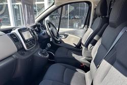 2018 Renault Trafic Formula Edition X82