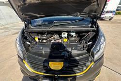 2018 Renault Trafic Formula Edition X82