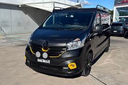 2018 Renault Trafic Formula Edition X82