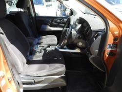 2016 Nissan Navara ST
