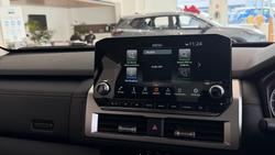 2026 Nissan Navara ST-X