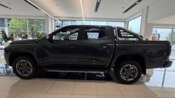 2026 Nissan Navara ST-X