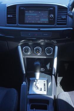 2016 Mitsubishi Lancer ES Sport