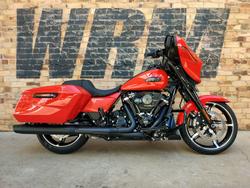 Harley-Davidson Street Glide 117 (flhx)