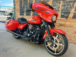 2026 HARLEY-DAVIDSON STREET GLIDE 117 (FLHX) ROAD BLOOD ORANGE