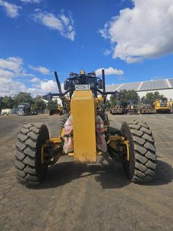 2023 CAT 150 Awd - Mastless Gps