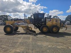 2023 CAT 150 Awd - Mastless Gps