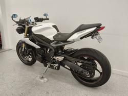 2016 Triumph STREET TRIPLE White