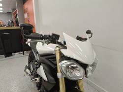 2016 Triumph STREET TRIPLE White