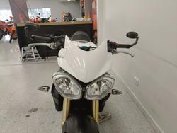 2016 Triumph STREET TRIPLE White