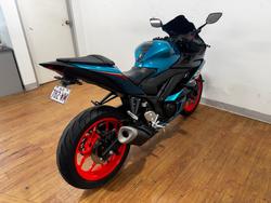 2021 Yamaha YZF-R3 BLUE
