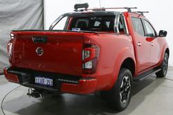2021 Nissan Navara ST-X
