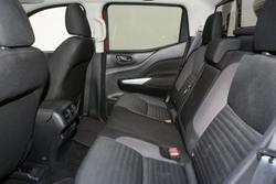 2021 Nissan Navara ST-X