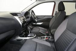 2021 Nissan Navara ST-X