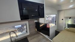 2026 Franklin Razor 208 208