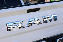 2020 RAM 1500 Laramie DS MY19 4X4 Dual Range Bright White