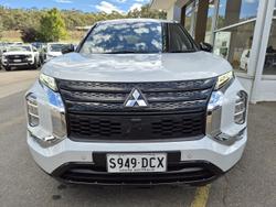 2024 Mitsubishi Outlander Black Edition