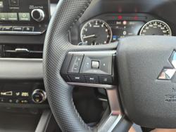 2024 Mitsubishi Outlander Black Edition